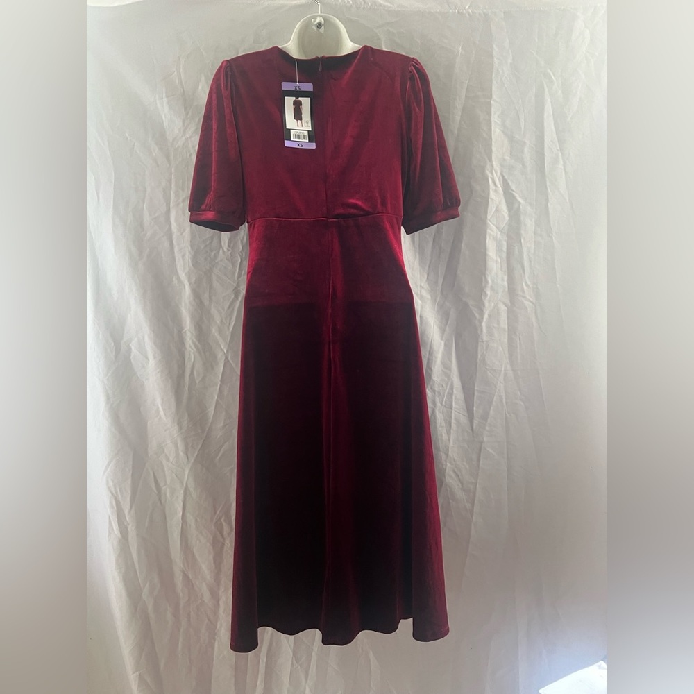 Briggs New York Burgundy Velvet Midi Dress XS Empire Waist Holiday NWT - Picture 4 of 11